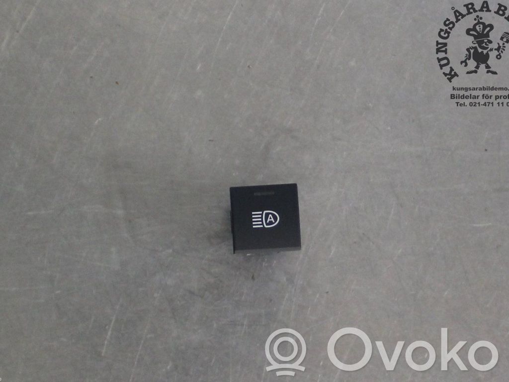 Light switch   8415302110