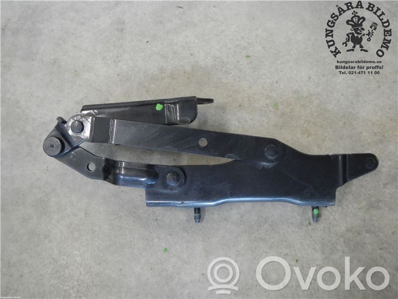 Mazda MX-5 ND Tailgate/trunk/boot hinge 