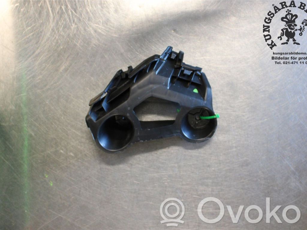 Skoda Scala Rear bumper mounting bracket 