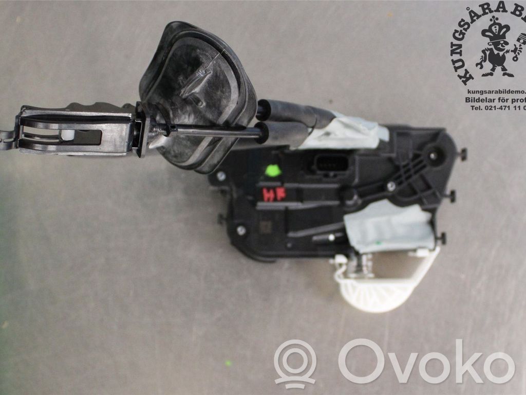 Ford Focus Front door lock 