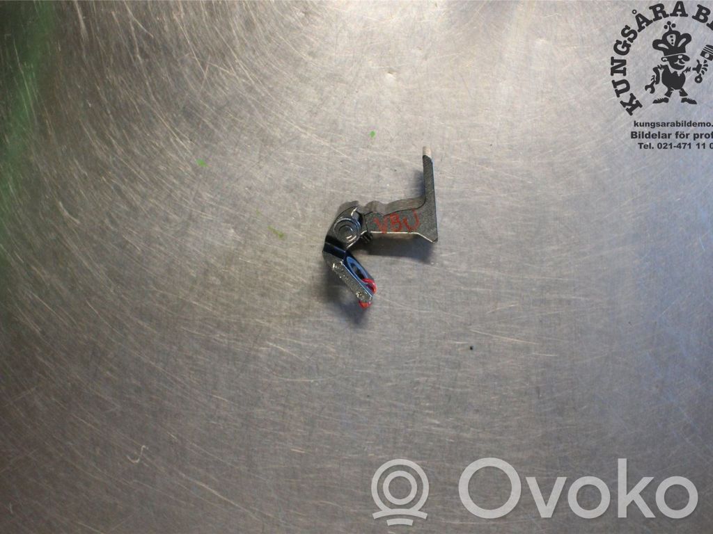 Audi Q7 4M Rear door lower hinge 