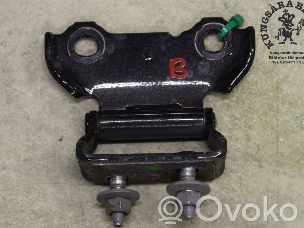 Toyota Corolla E210 E21 Tailgate/trunk/boot hinge 
