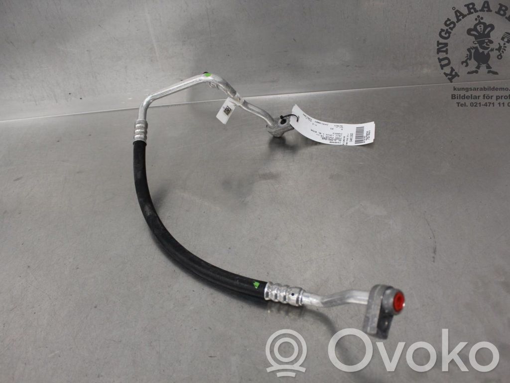 Ford Focus Ilmastointilaitteen putki (A/C) 