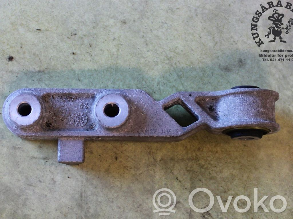 Engine mounting bracket   31359890,31359890,31359890