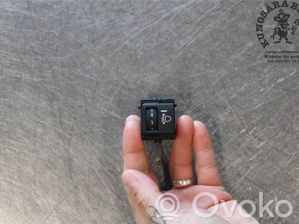 Toyota Corolla E210 E21 Bouton commande réglage hauteur de phares 