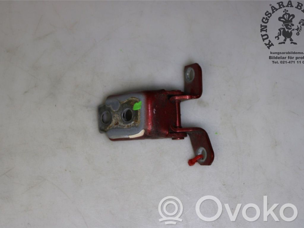 Front door upper hinge   KD5359210,KD5359210A