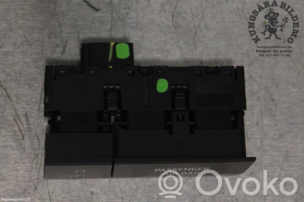 Seat Leon (5F) ESP (stability program) switch 