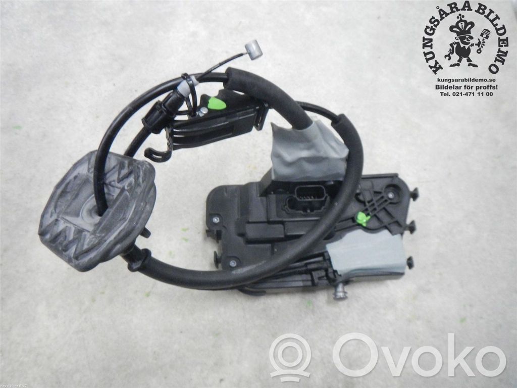 Ford Focus Front door lock 