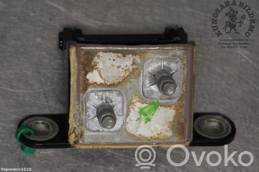 Volvo XC40 Tailgate/trunk/boot hinge 