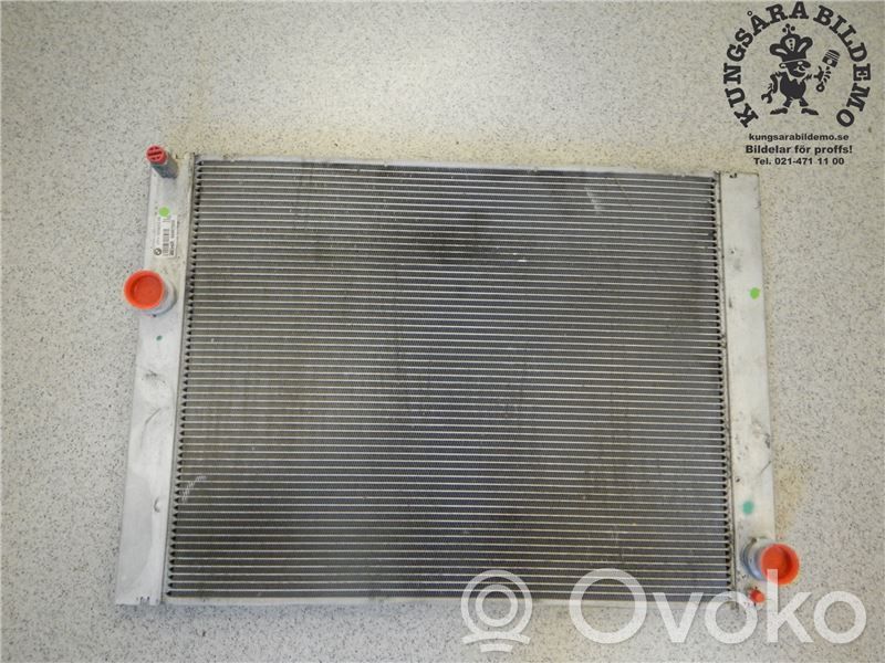 BMW 5 E60 E61 Coolant radiator 