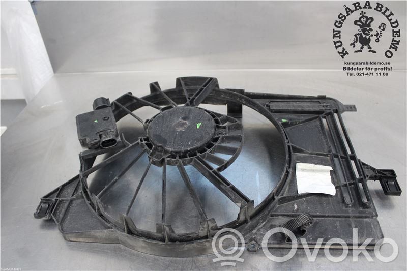 Ford Focus Radiator cooling fan shroud 