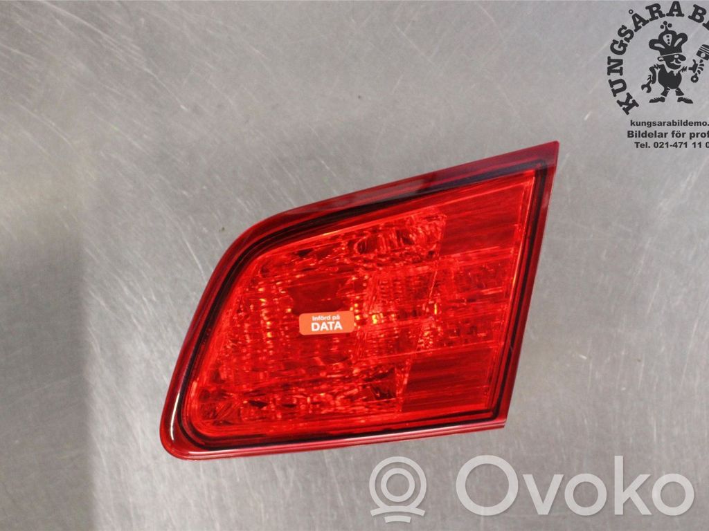 Subaru Legacy Takaluukun takavalot 