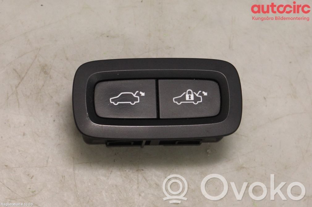 Tailgate/boot open switch button   31674801,31376890,31376890