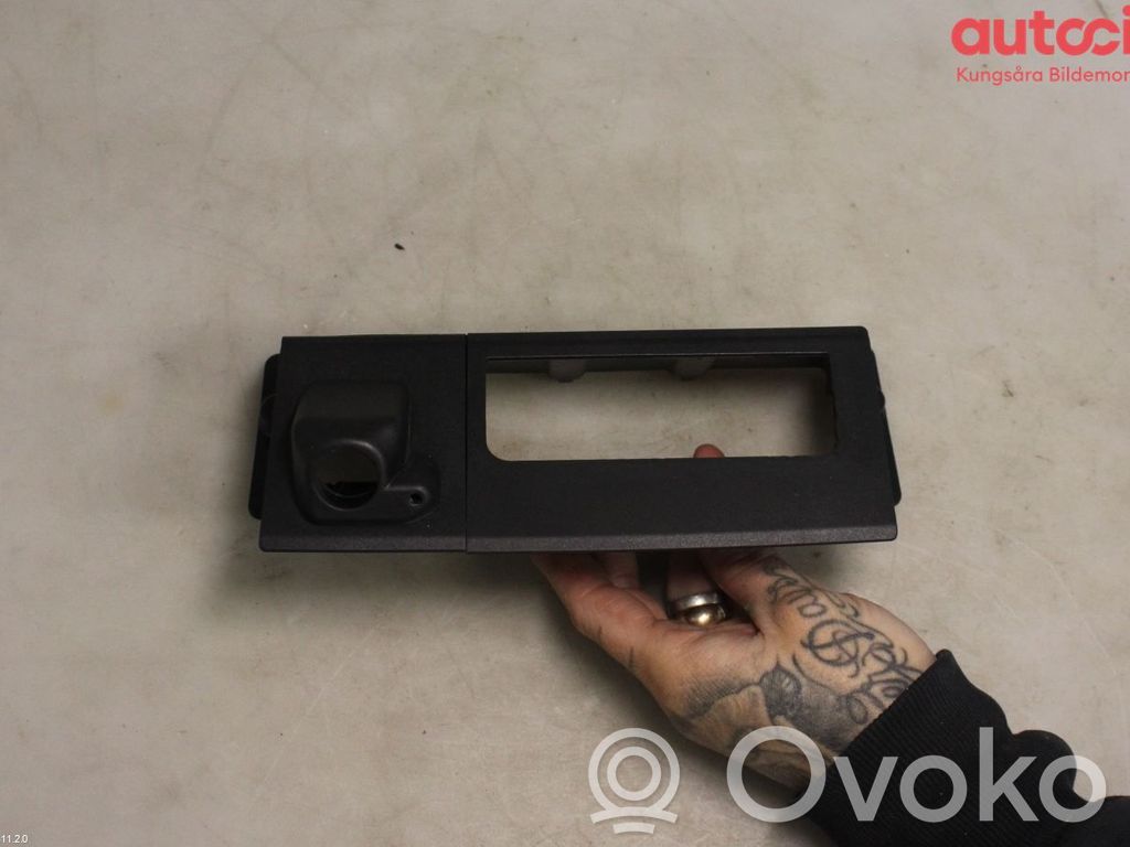 Audi e-tron Tailgate/trunk/boot exterior handle 