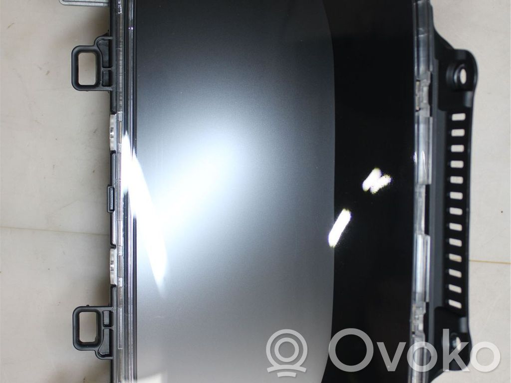 Volvo XC40 Speedometer (instrument cluster) 