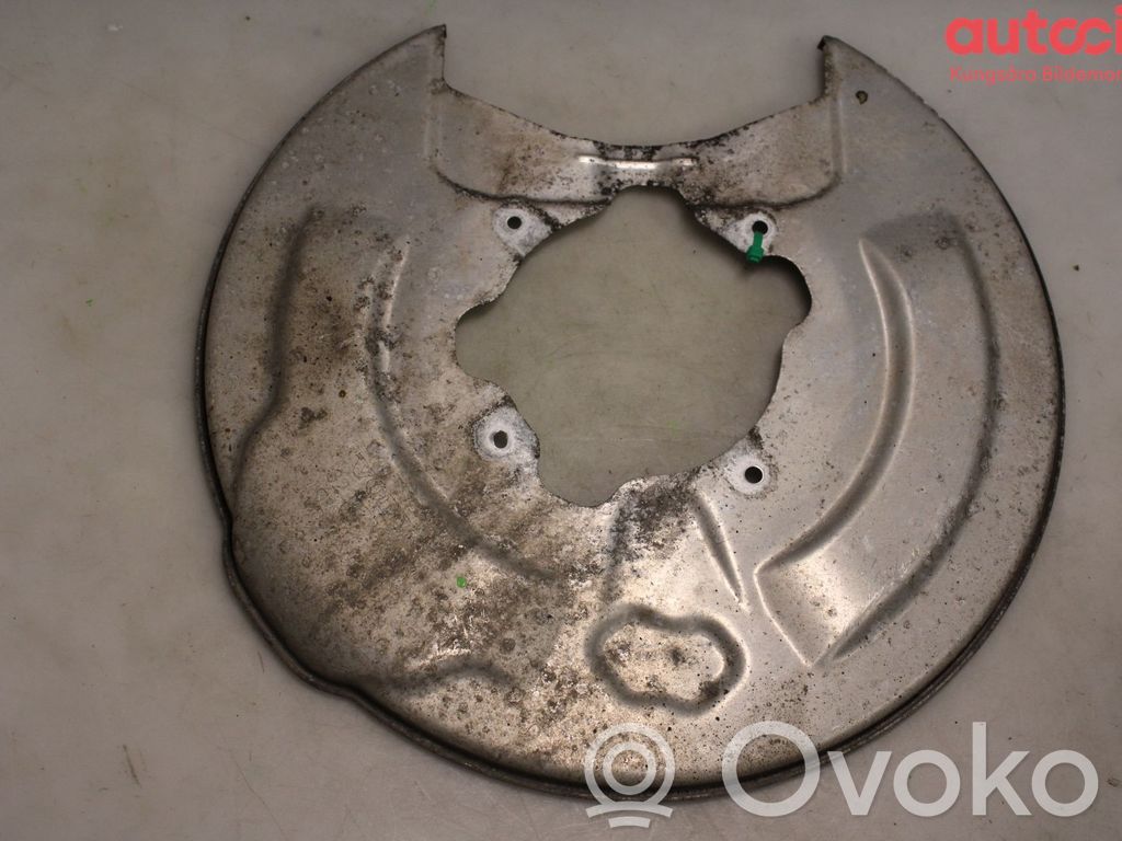 Volvo V60 Guardapolvo del disco de freno trasero 
