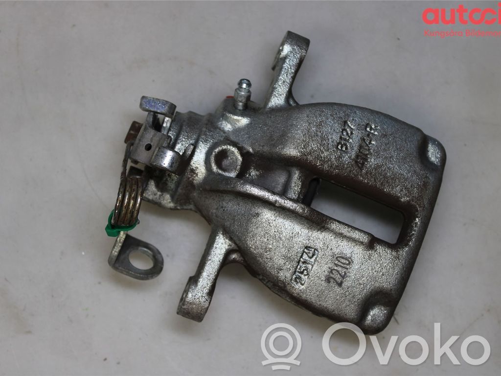 Peugeot Expert Задний суппорт 