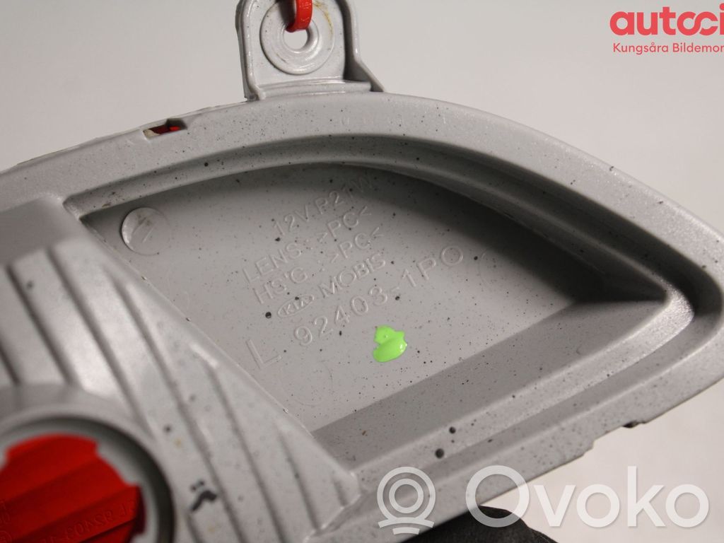 KIA Venga Reflector spate 