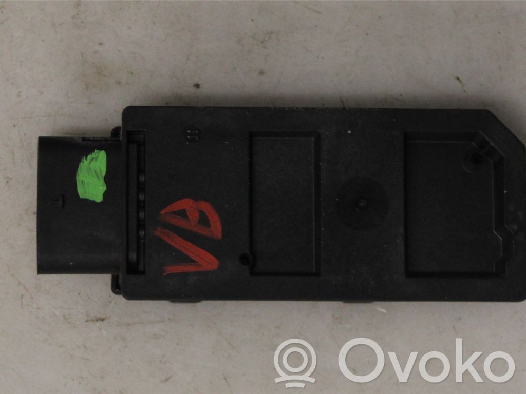 Volkswagen Golf VIII Antenna autoradio