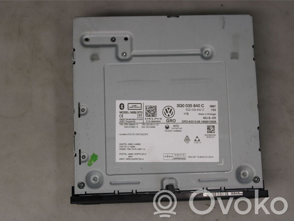 Volkswagen PASSAT B8 Head unit multimedia control