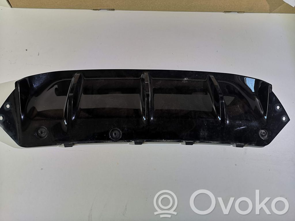 BMW M5 F90 Moldura inferior del parachoques trasero 
