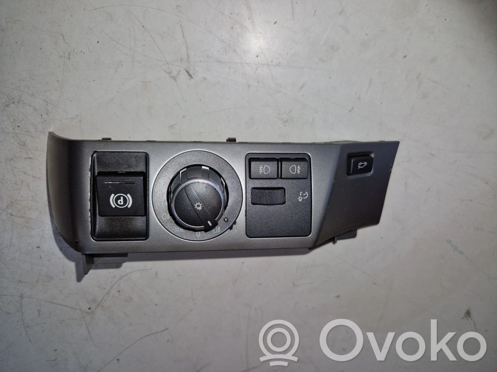 BMW 7 E65 E66 Lukturu slēdzis 