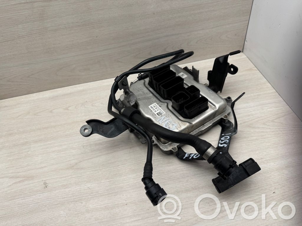 BMW 5 F10 F11 Engine control unit/module 