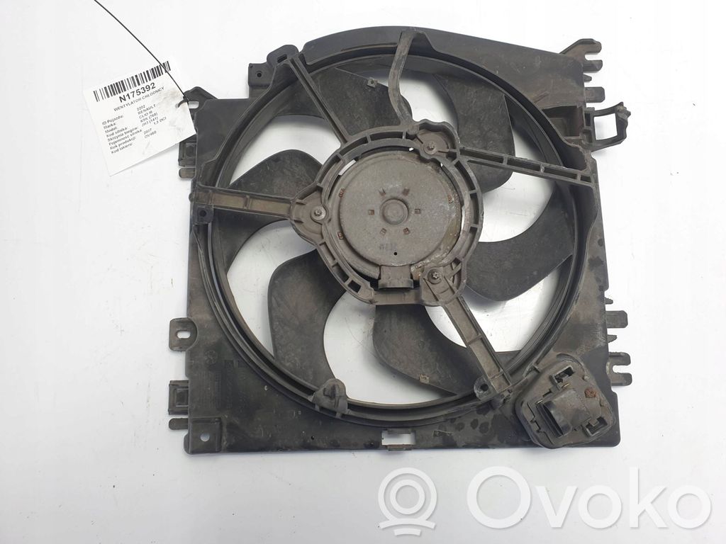 Renault Clio III Elektrisks radiatoru ventilators 