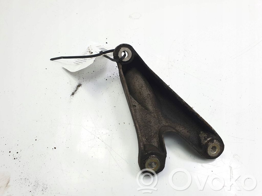 Engine mount bracket   4E0199307BM