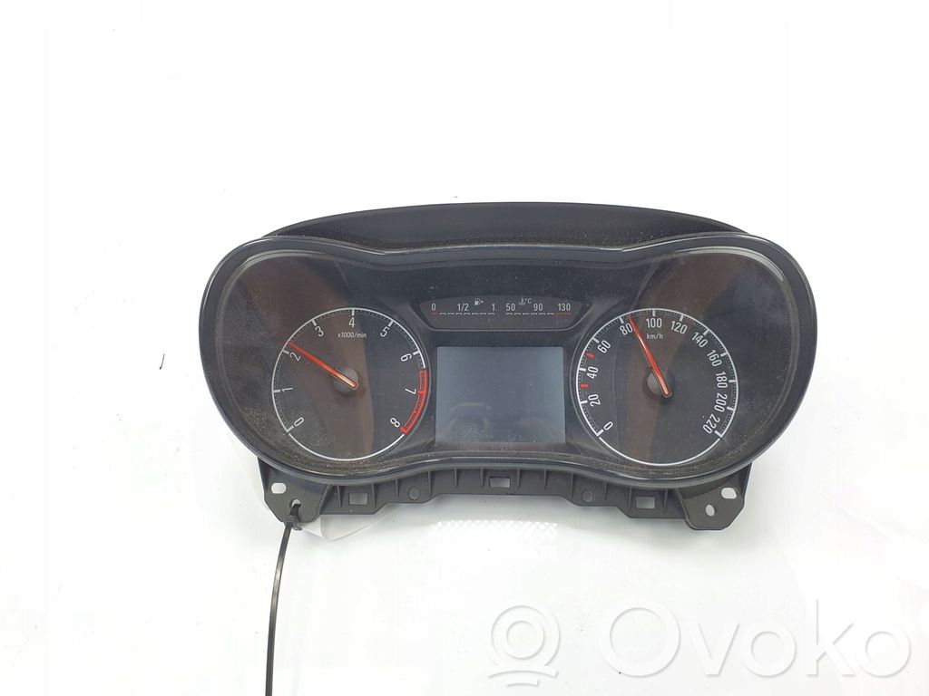 Opel Corsa E Speedometer (instrument cluster) 
