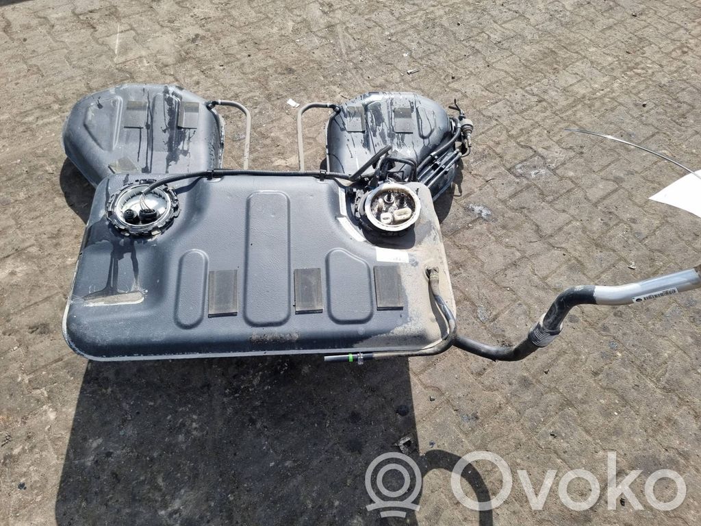 Audi A8 S8 D3 4E Fuel tank 