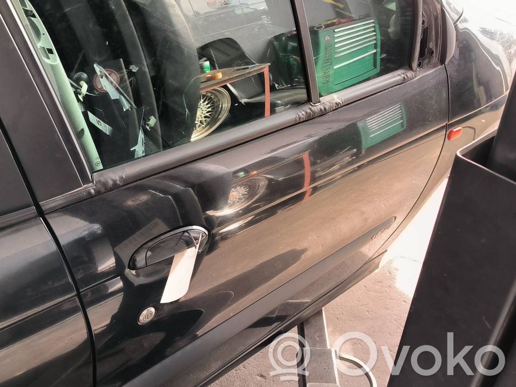 Durvis