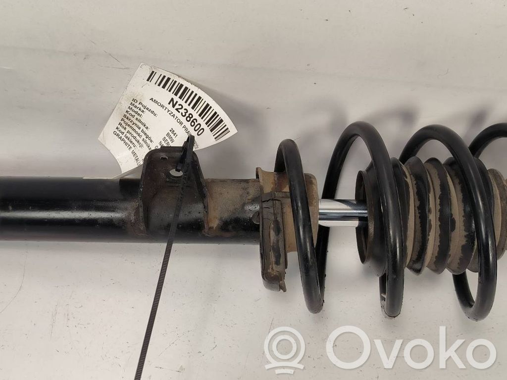 BMW 1 E81 E87 Priekšpusē amortizators 