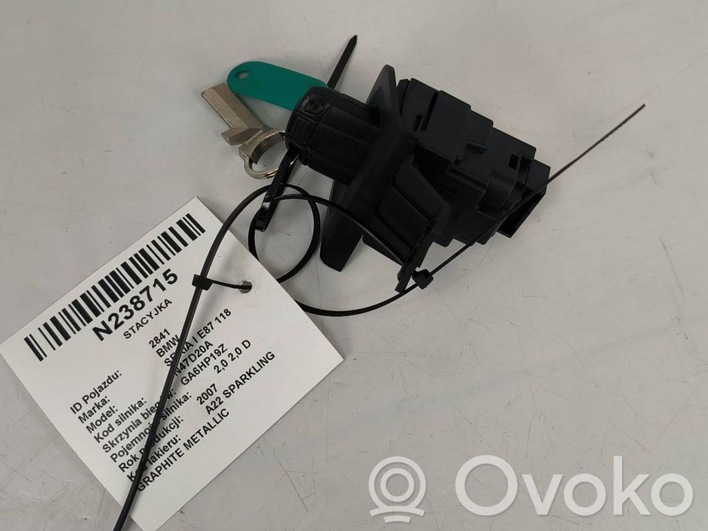 BMW 1 E81 E87 Užvedimo spynelė 