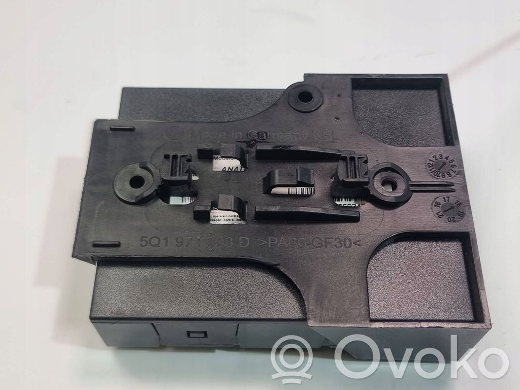 Central body control module   5Q0959435C