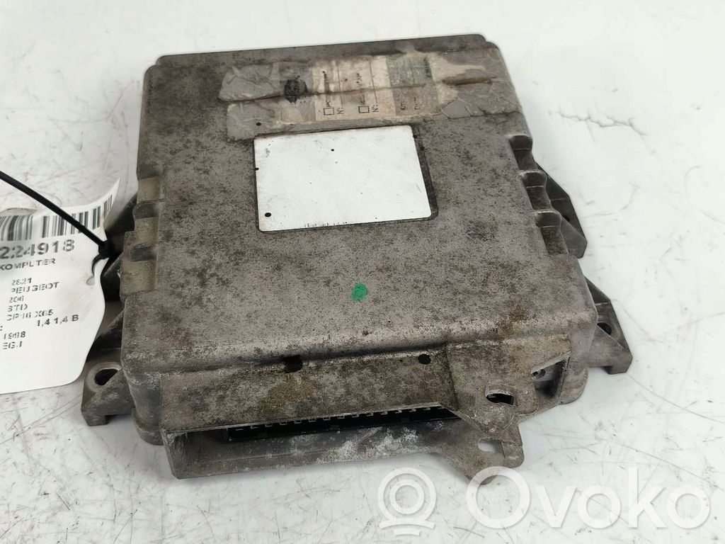 Engine ECU kit and lock set