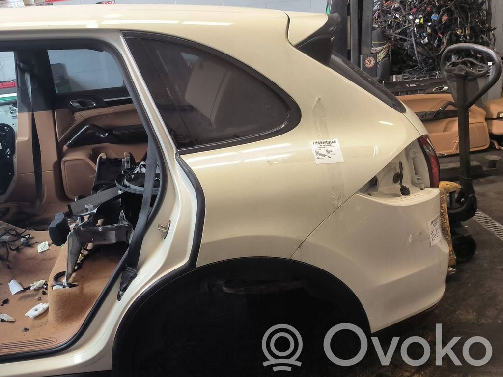 Panel lateral trasero   LR9A