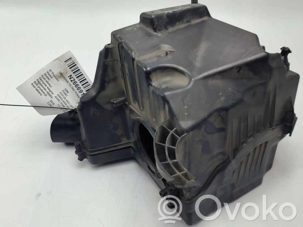 Ford Focus Air filter box cover 