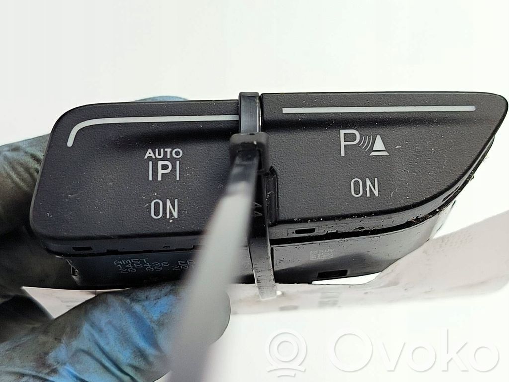 Ford Focus Citu veidu slēdži / pogas / pārslēdzēji 