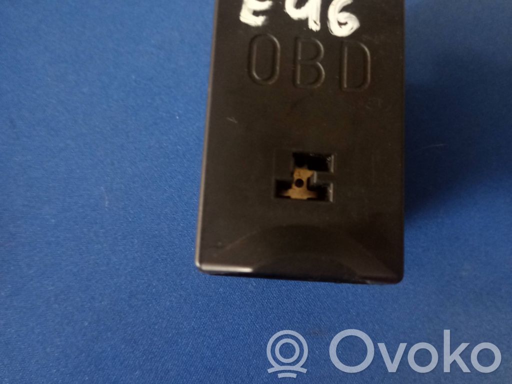Panel trim   6901665