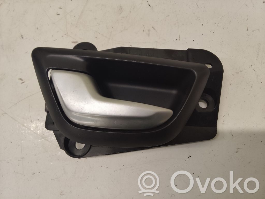 Manecilla interna puerta trasera   31276188