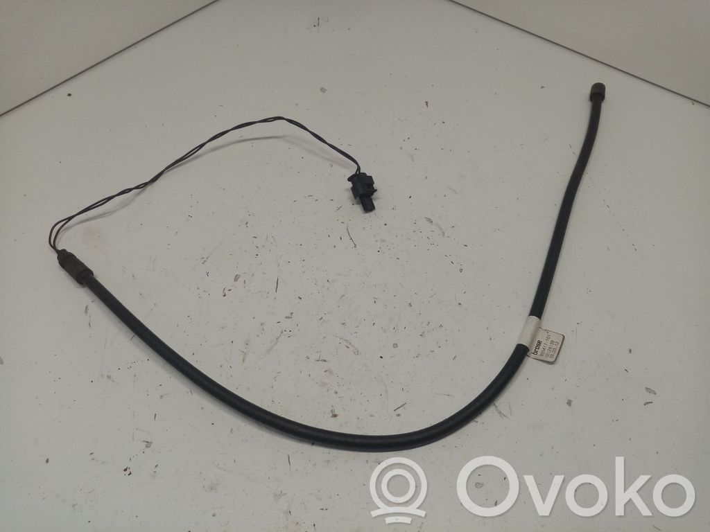 BMW 3 F30 F35 F31 Tailgate opening switch 