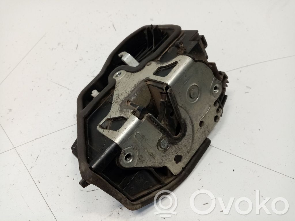 BMW X3 E83 Rear door lock 