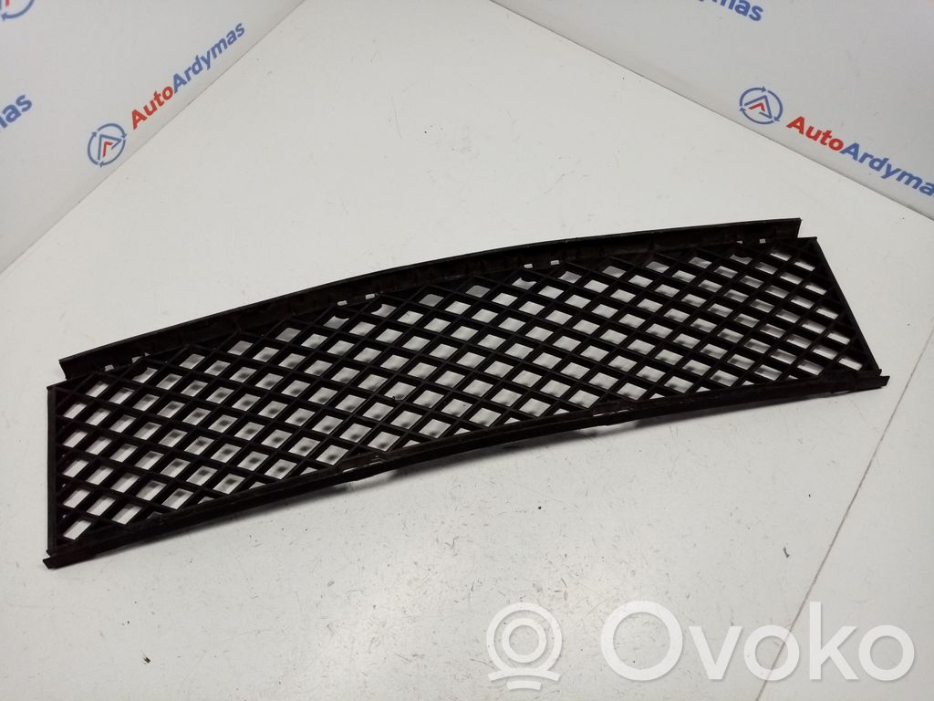 BMW 7 E65 E66 Front bumper lower grill 
