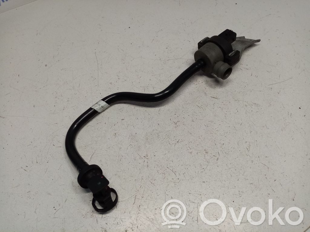 BMW 5 F10 F11 Válvula del depósito de combustible 