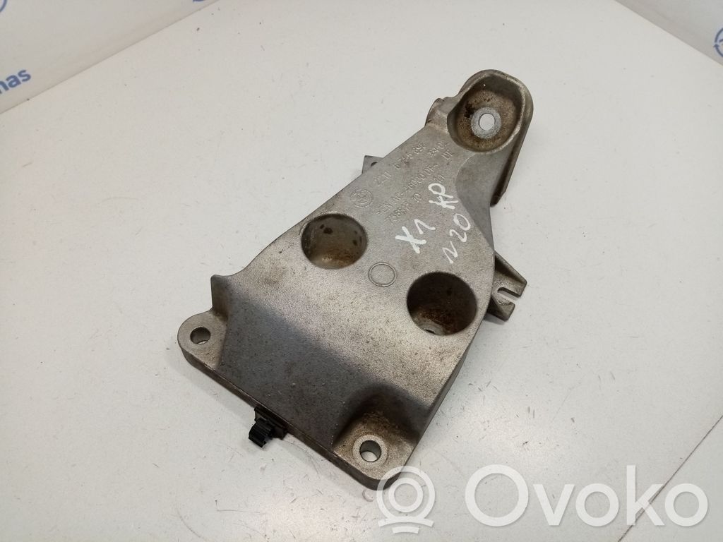 BMW X3 F25 Engine mounting bracket 