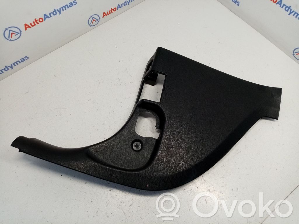BMW M3 Kojų erdvės šonine apdaila 