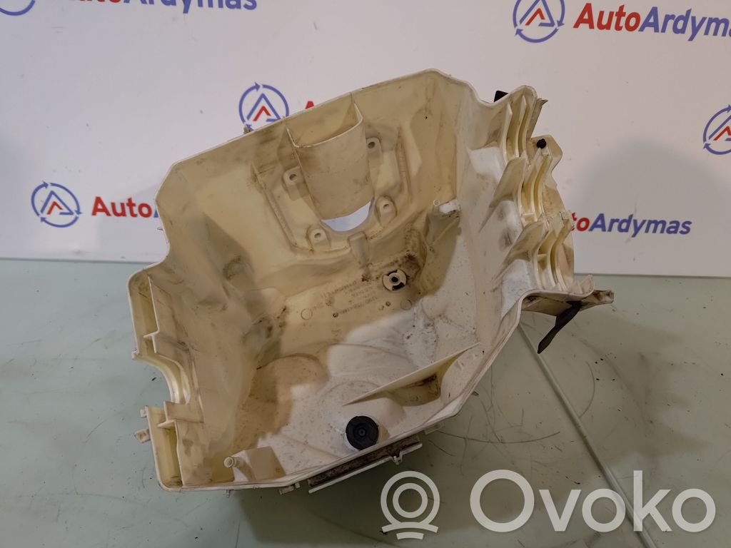 BMW 3 E90 E91 Other engine bay part 