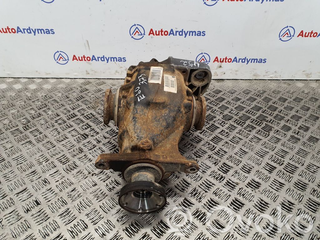 BMW 5 E60 E61 Galinis reduktorius 