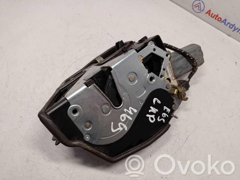 BMW 7 E65 E66 Zamek drzwi tylnych 
